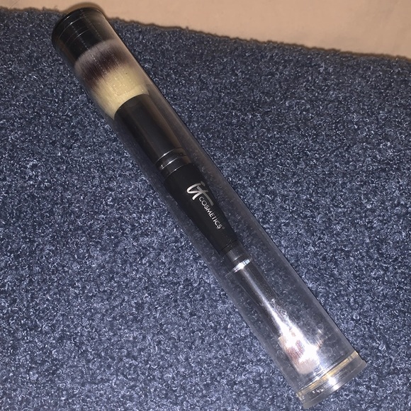 IT Cosmetics NEW Heavenly Luxe #7 Complexion Perfection All Over Brush & Conceal - Picture 3 of 7